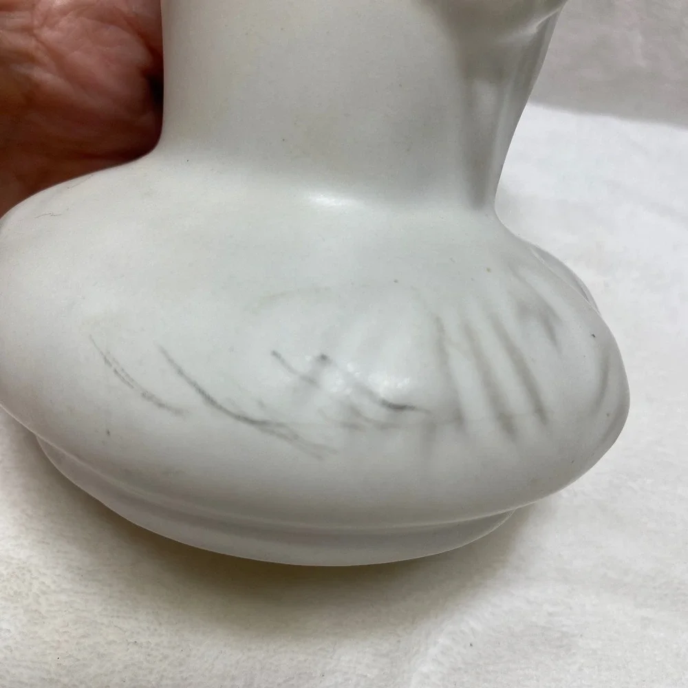 VTG Van Briggle‎ Signed White Cream Ceramic Vase Embossed Tulip  *READ